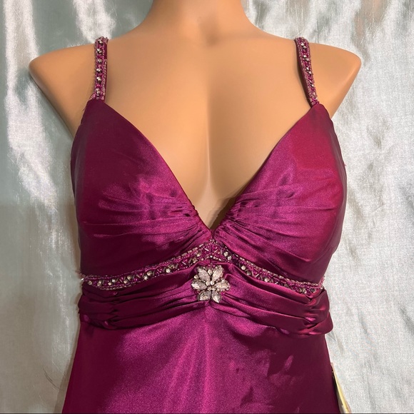 Elegant, hand beaded, satin, plunging, magenta formal ball gown with tags, 12 - Picture 6 of 11